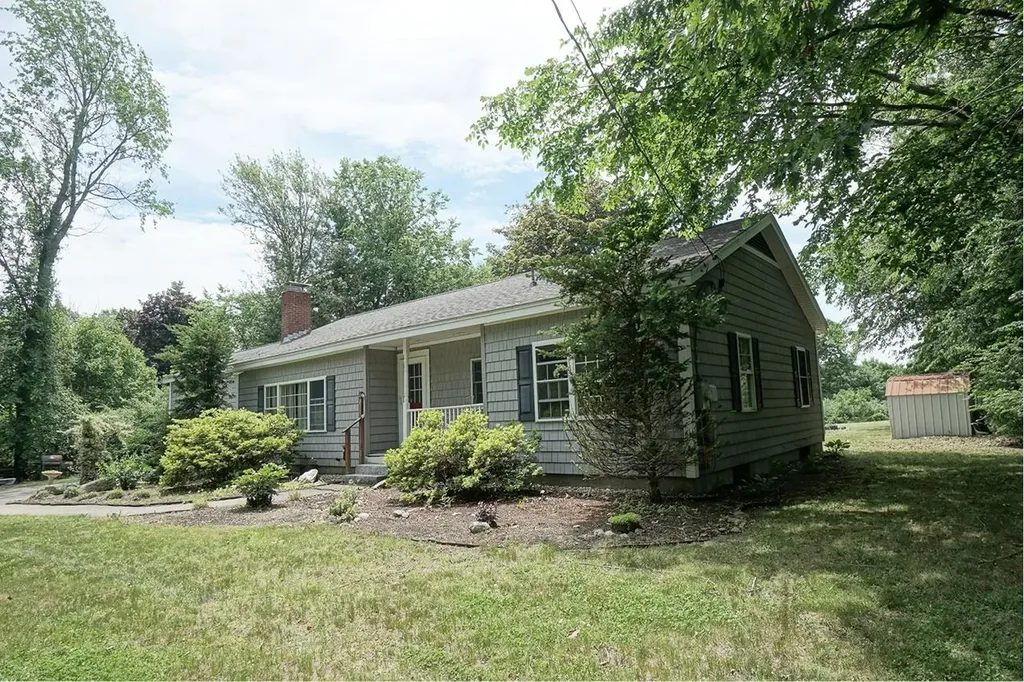 224 Haverhill Road Chester NH 03036