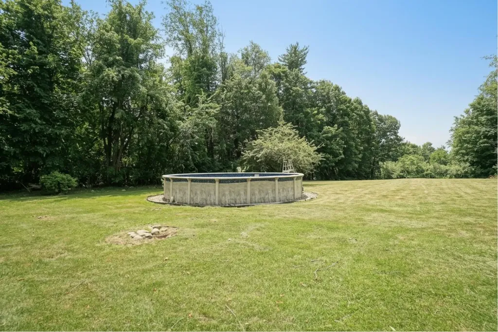 224 Haverhill Road Chester NH 03036