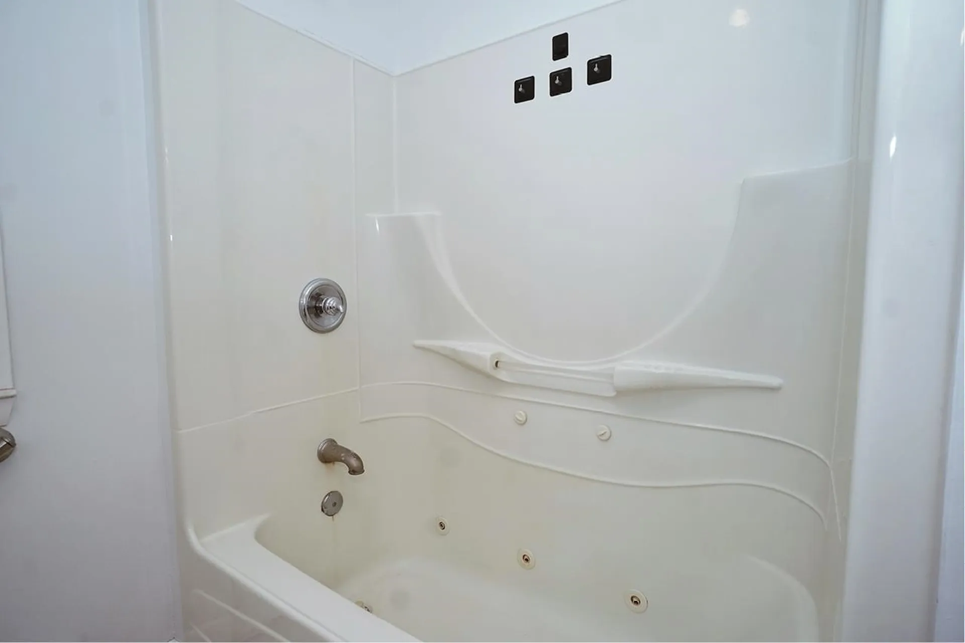 224 Haverhill Road Chester NH 03036