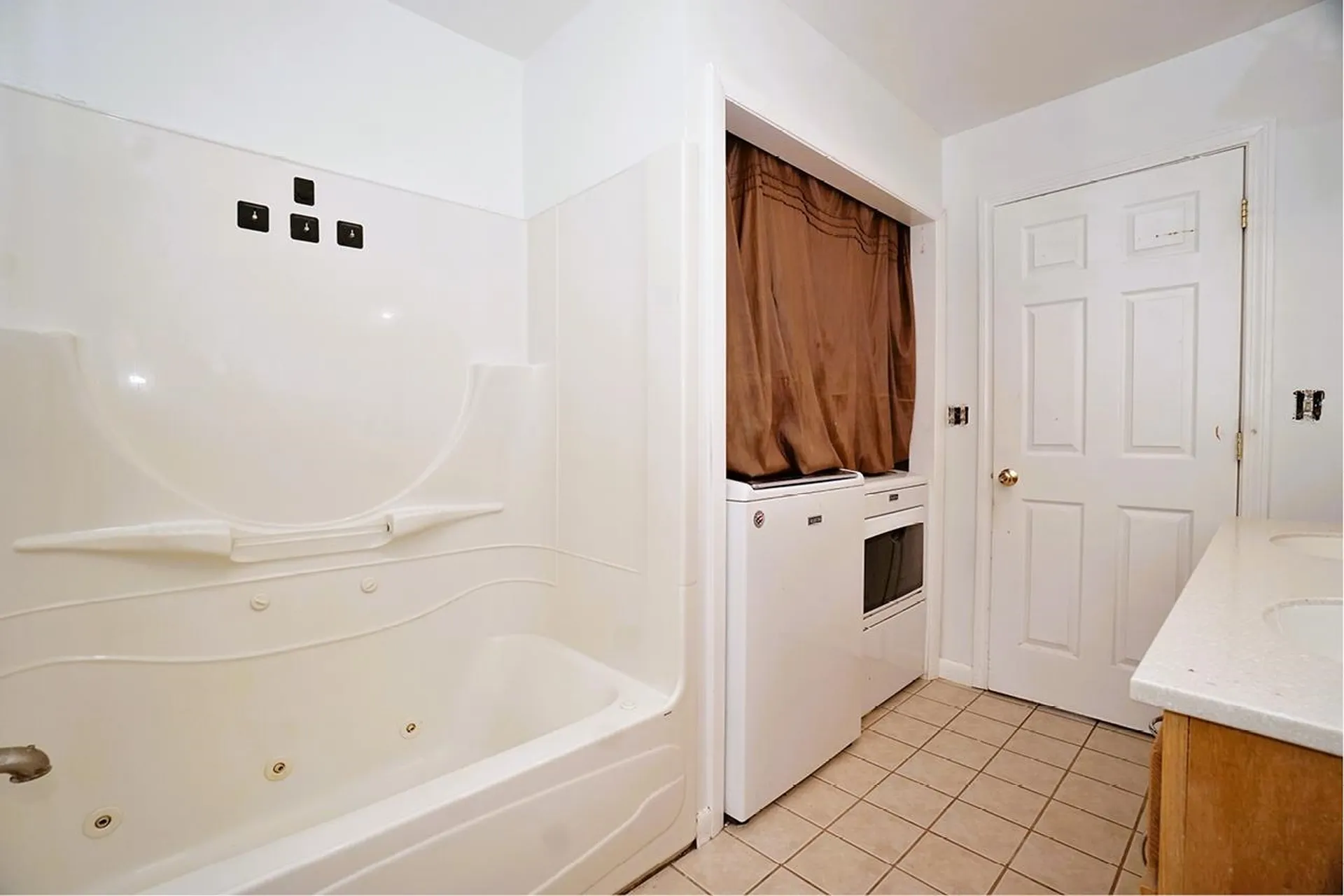 224 Haverhill Road Chester NH 03036