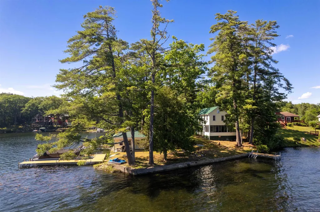 48 Acorn Lodge Road Castleton VT 05735