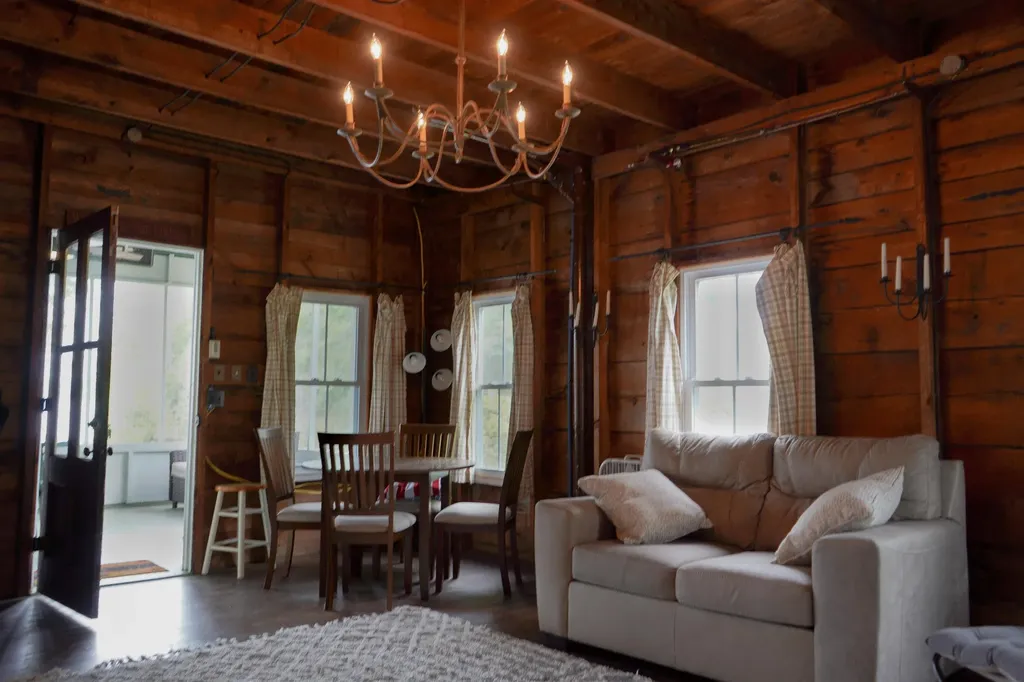 48 Acorn Lodge Road Castleton VT 05735
