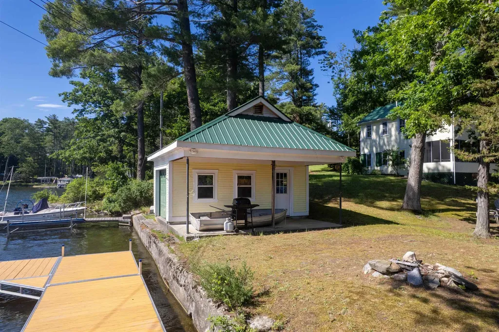 48 Acorn Lodge Road Castleton VT 05735