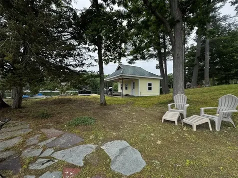 48 Acorn Lodge Road Castleton VT 05735