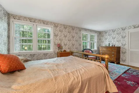 28 Manchester Road Amherst NH 03031