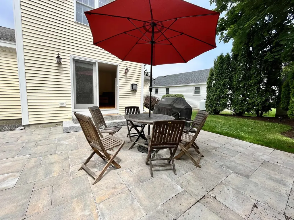 18 Browns Court Rye NH 03870