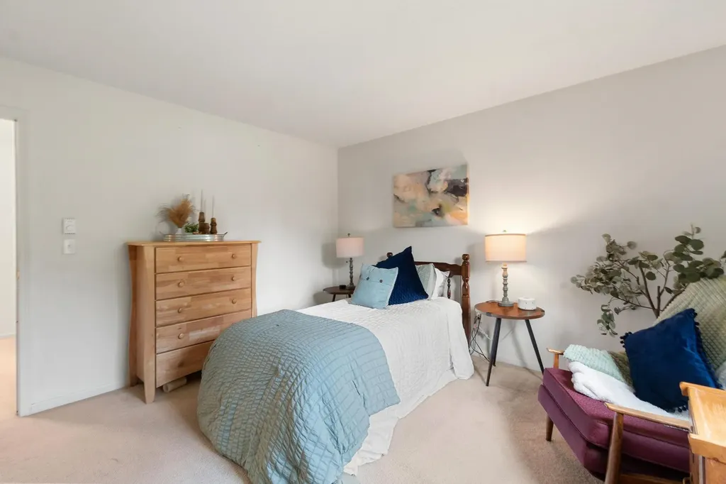 92 Hayes Avenue South Burlington VT 05403