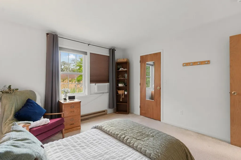 92 Hayes Avenue South Burlington VT 05403