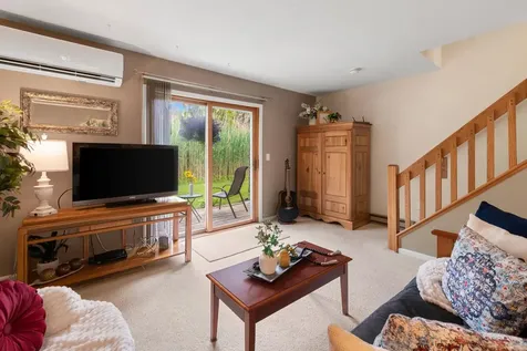 92 Hayes Avenue South Burlington VT 05403