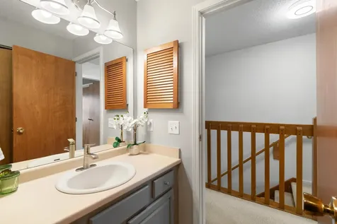92 Hayes Avenue South Burlington VT 05403