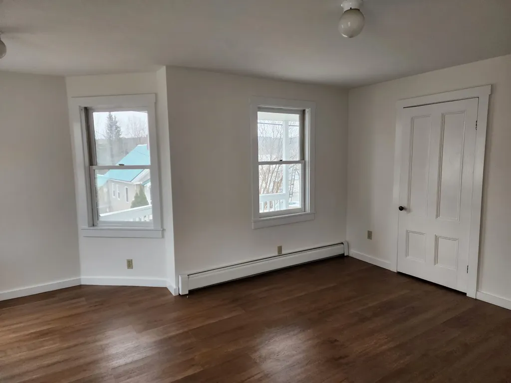 73 Pleasant Street Littleton NH 03561