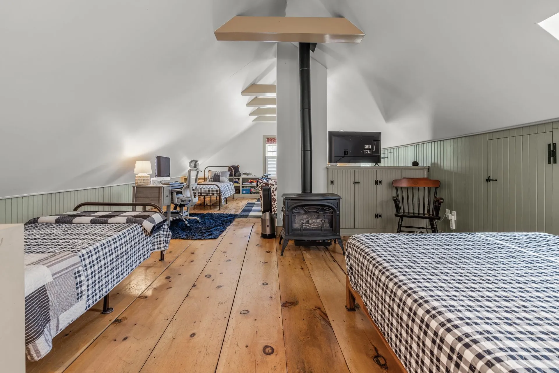 2706 East Woodstock Road Woodstock VT 05073
