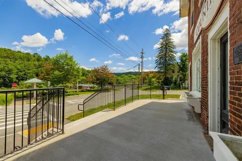 2706 East Woodstock Road Woodstock VT 05073
