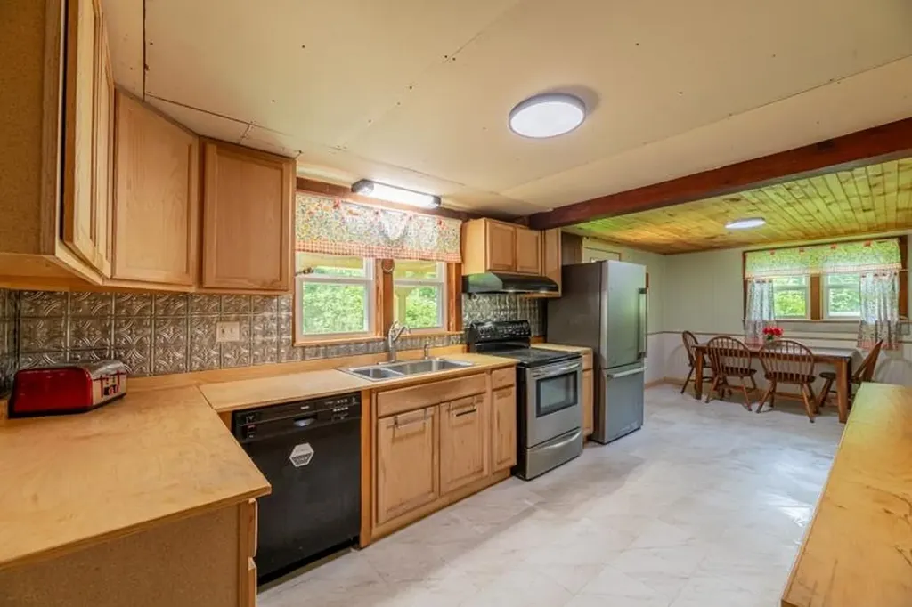 772 Kelley Hill Road Pawlet VT 05761-9707