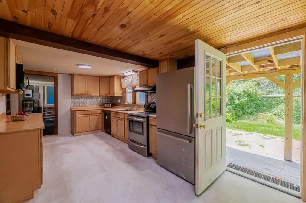 772 Kelley Hill Road Pawlet VT 05761-9707