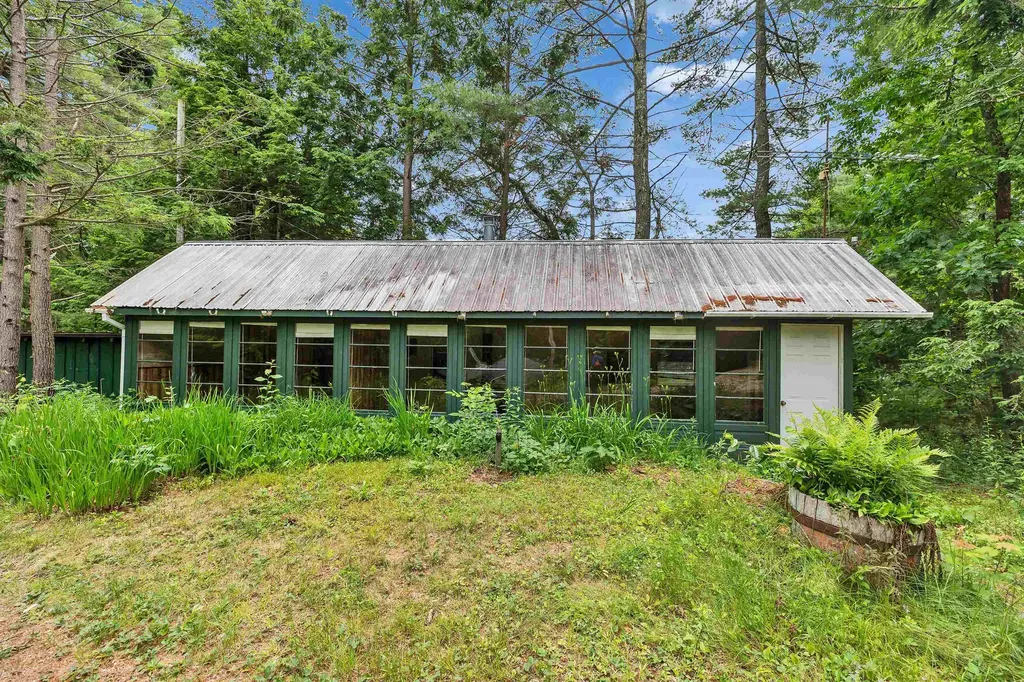 71 Headlands Road Winchester NH 03470