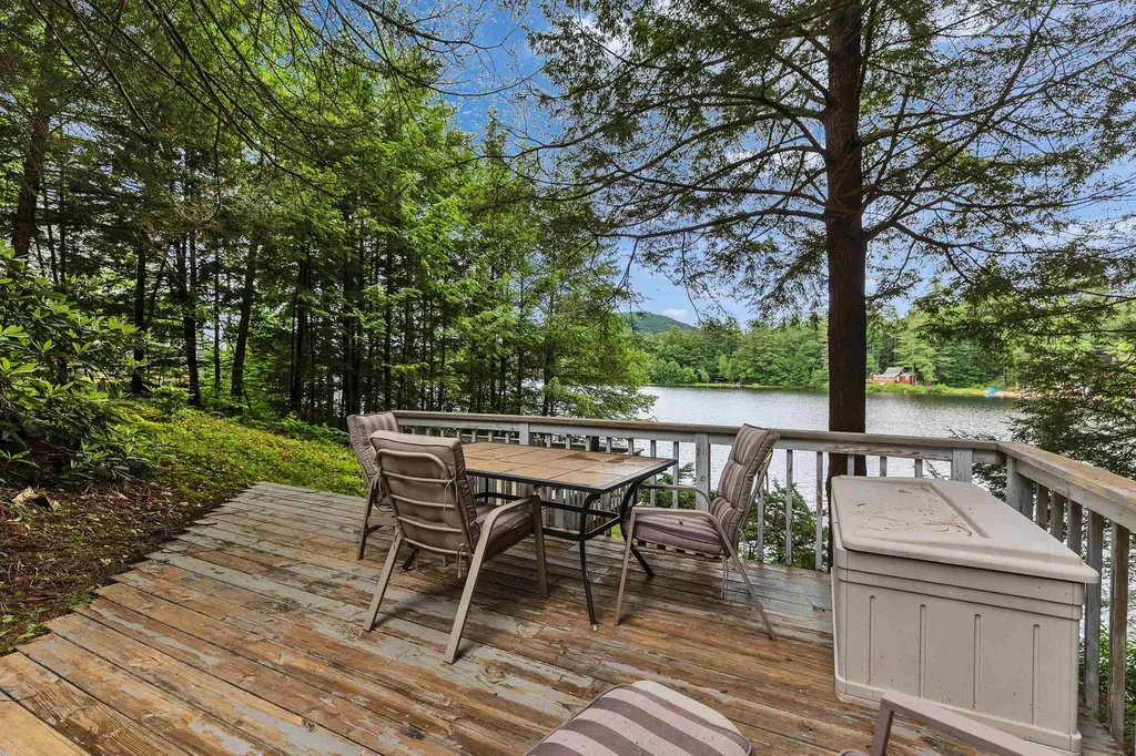 71 Headlands Road Winchester NH 03470