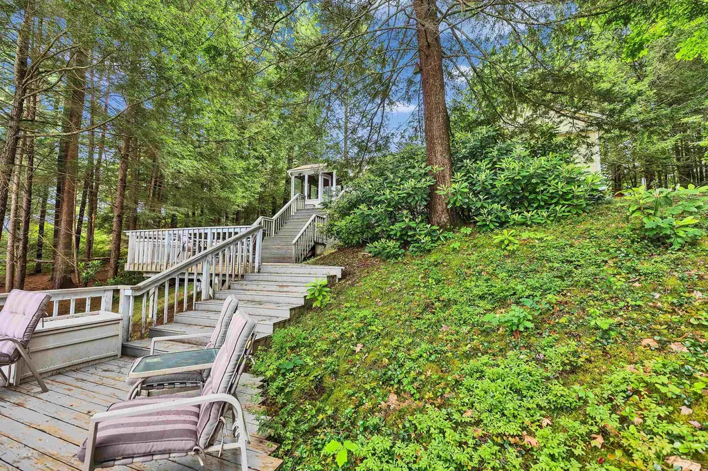 71 Headlands Road Winchester NH 03470