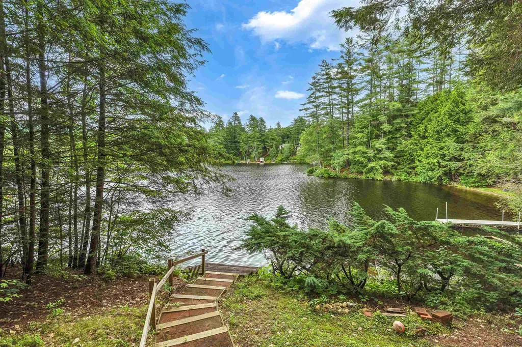 71 Headlands Road Winchester NH 03470