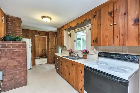 71 Headlands Road Winchester NH 03470
