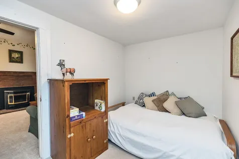 71 Headlands Road Winchester NH 03470