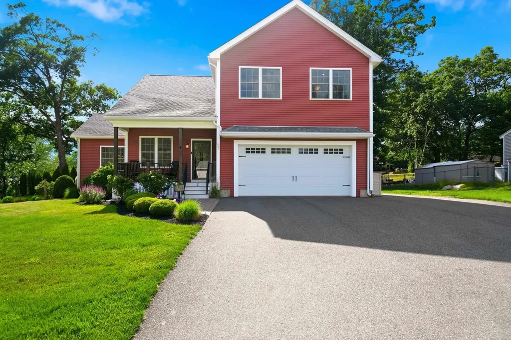 2 Merrill Street Hudson NH 03051