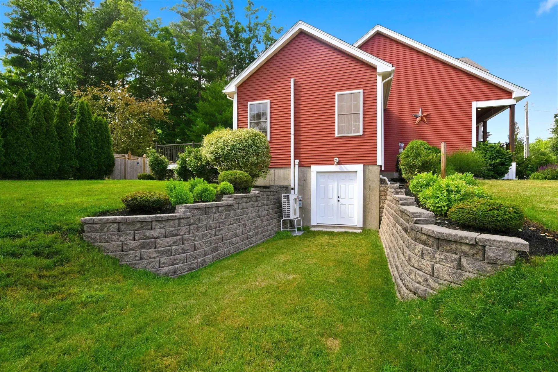 2 Merrill Street Hudson NH 03051