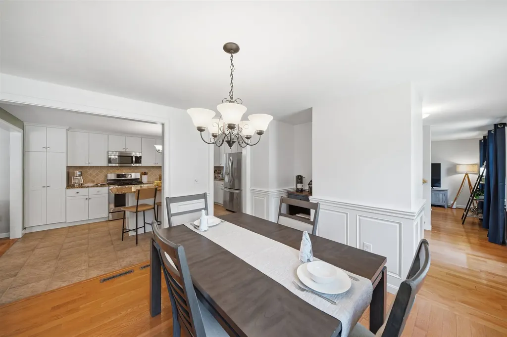 14 Macdonald Drive Nashua NH 03062