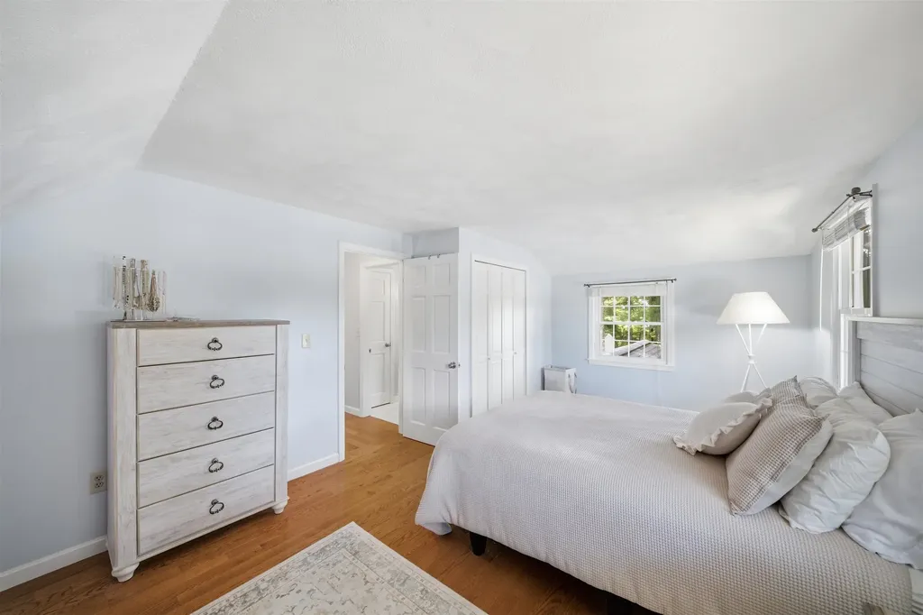14 Macdonald Drive Nashua NH 03062