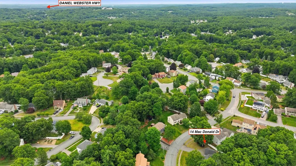 14 Macdonald Drive Nashua NH 03062