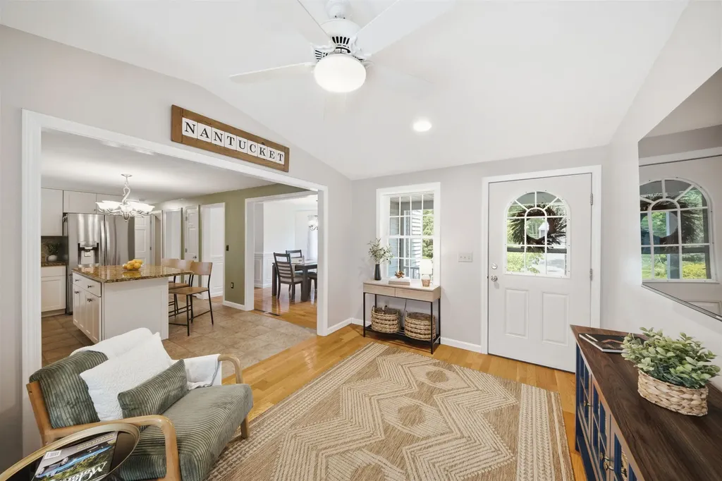 14 Macdonald Drive Nashua NH 03062