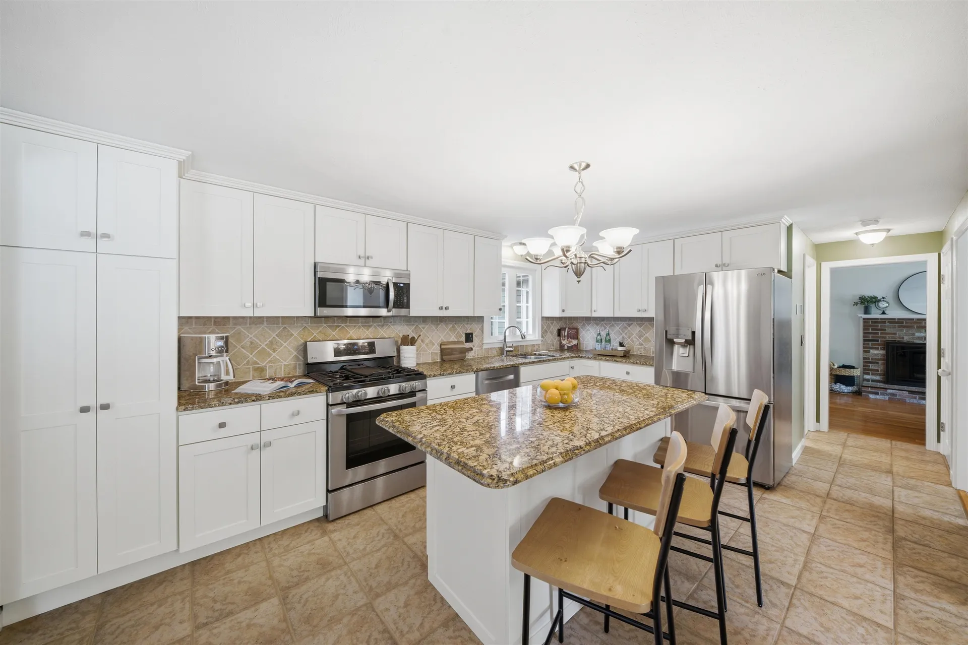 14 Macdonald Drive Nashua NH 03062