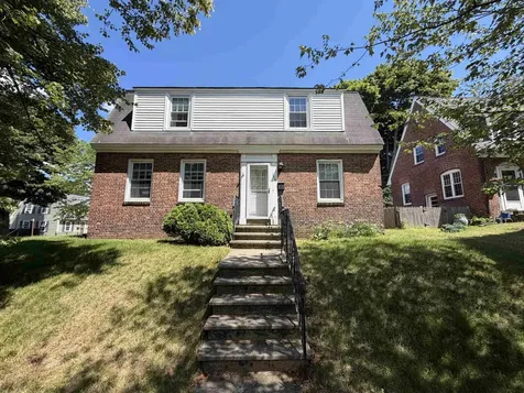648 Kearsarge Way Portsmouth NH 03801