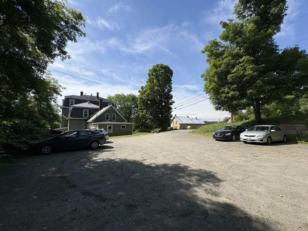 533 South Main Street Hartford VT 05001