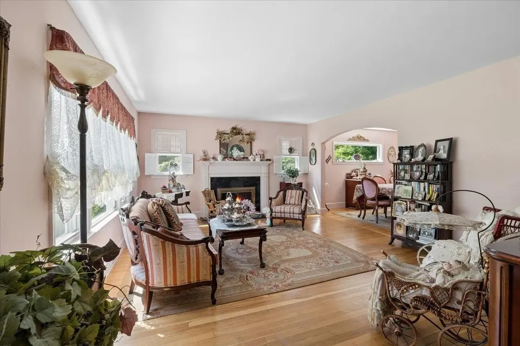 97 Old Rockingham Road Salem NH 03079