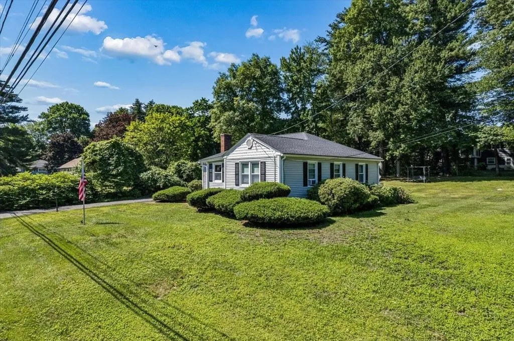 97 Old Rockingham Road Salem NH 03079