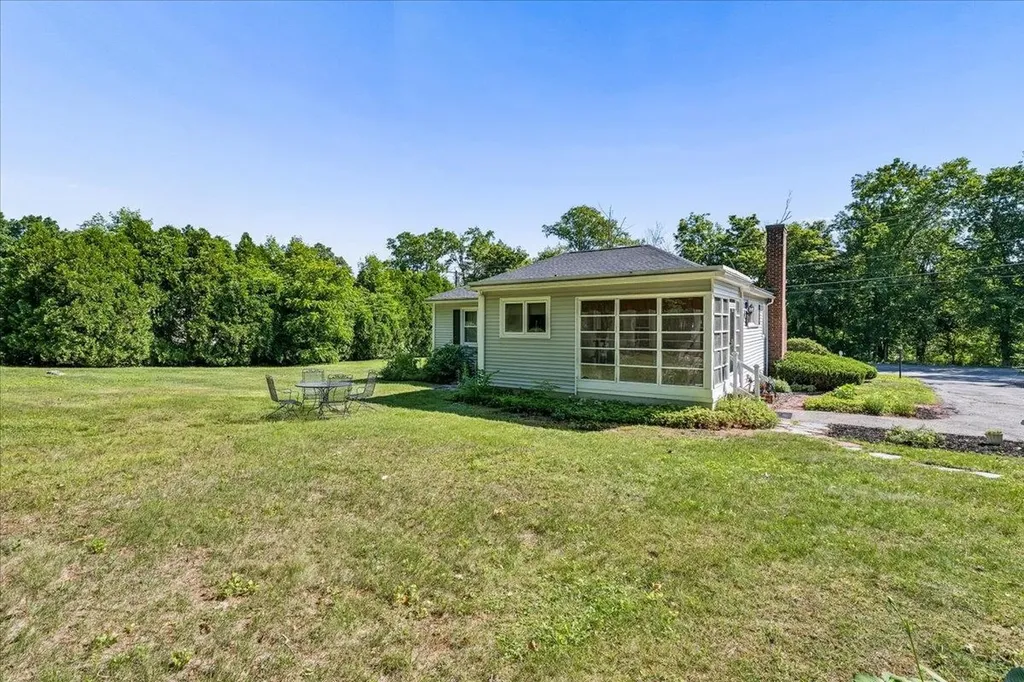 97 Old Rockingham Road Salem NH 03079