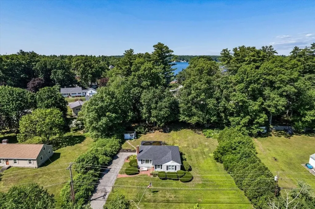 97 Old Rockingham Road Salem NH 03079