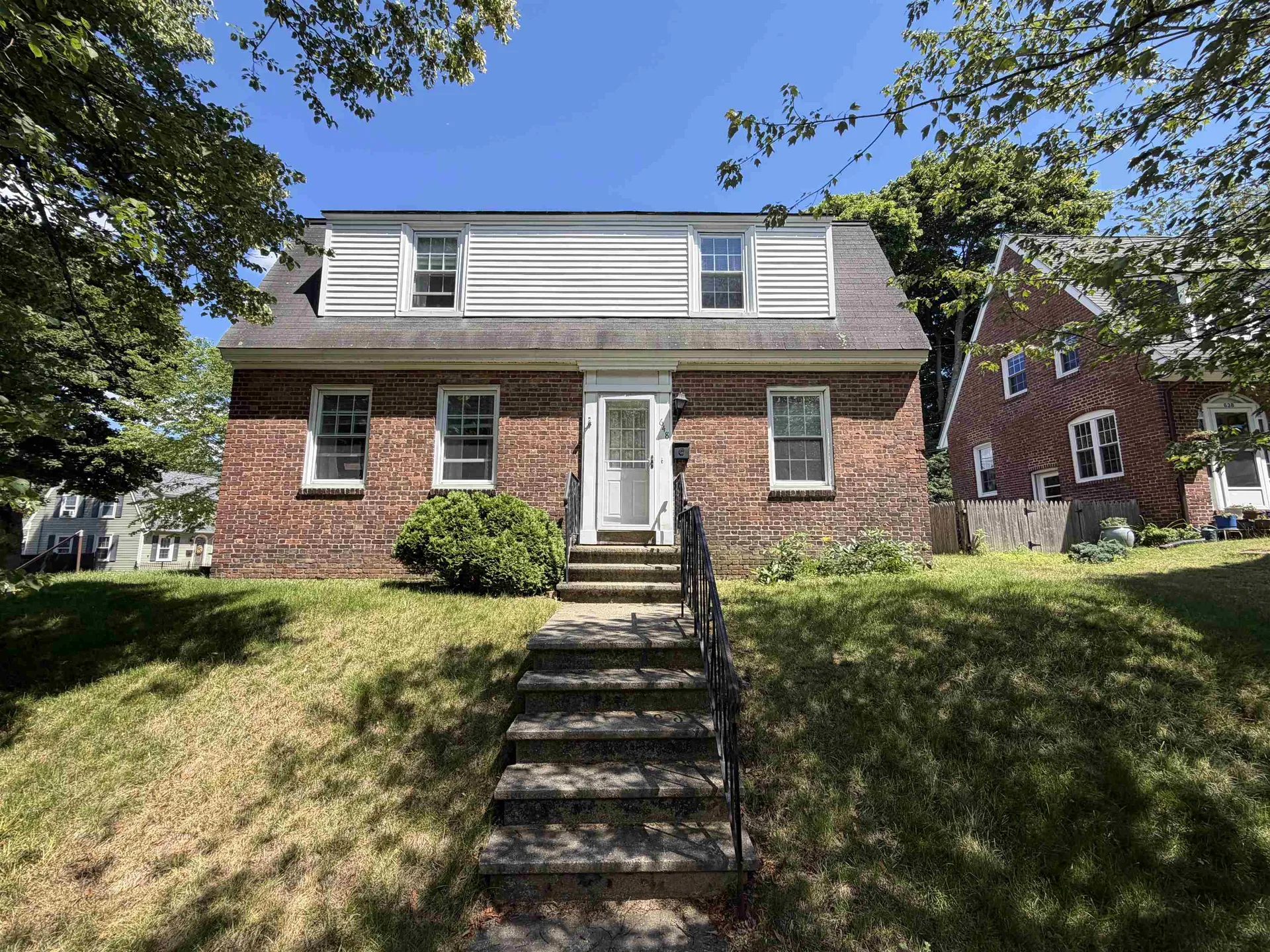 648 Kearsarge Way Portsmouth NH 03801