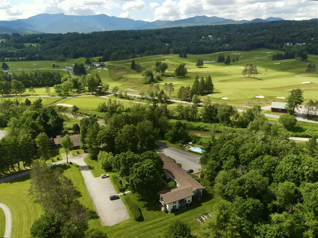 82 Towne Farm Lane Stowe VT 05672