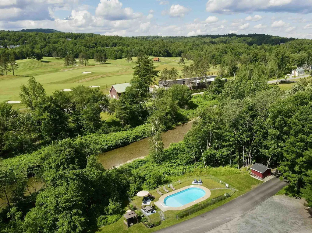 82 Towne Farm Lane Stowe VT 05672