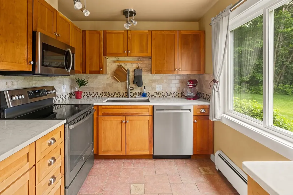 82 Towne Farm Lane Stowe VT 05672
