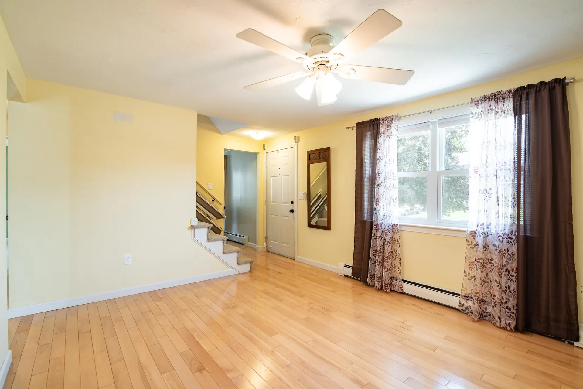 477 Stockdale Circle Rollinsford NH 03869