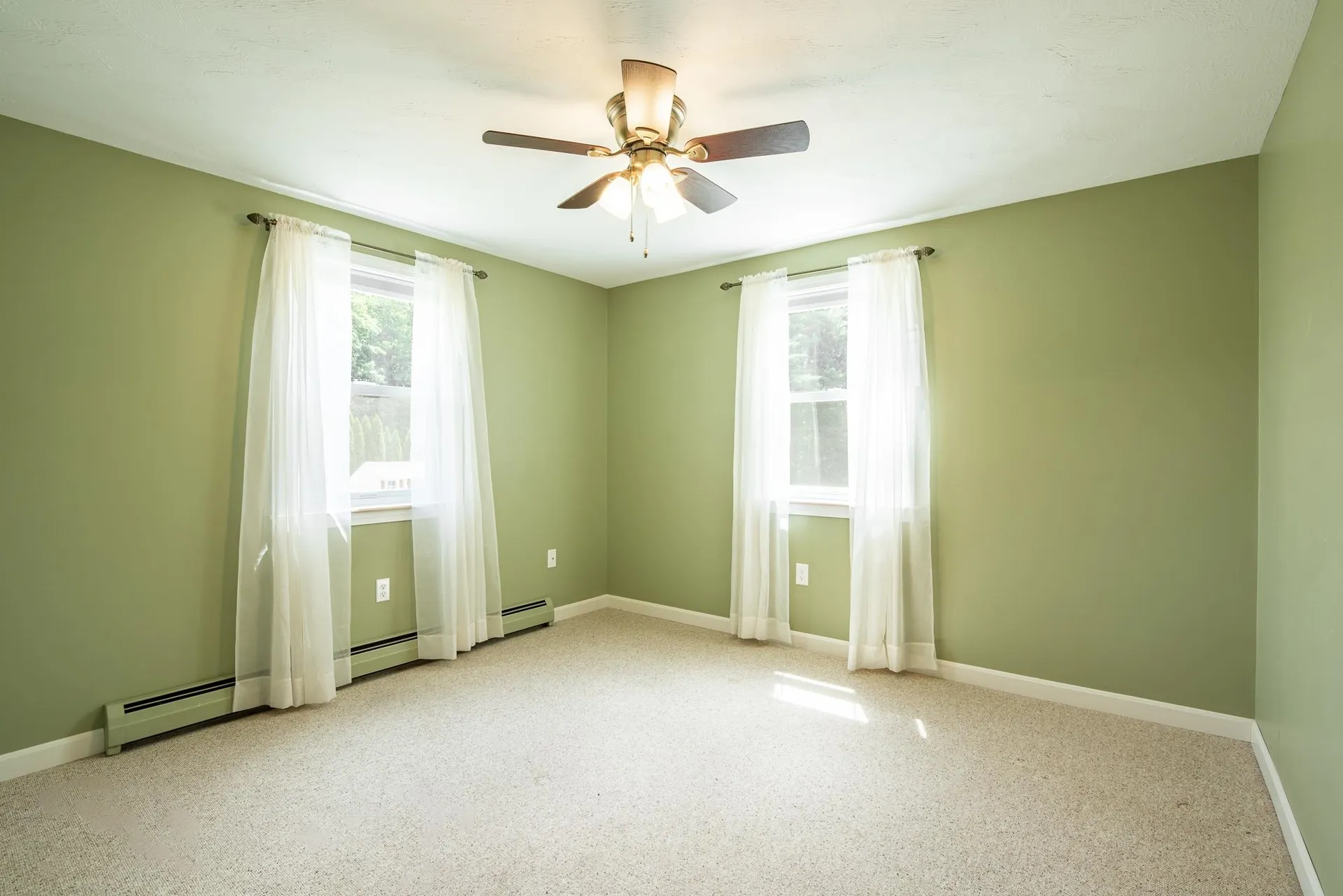 477 Stockdale Circle Rollinsford NH 03869
