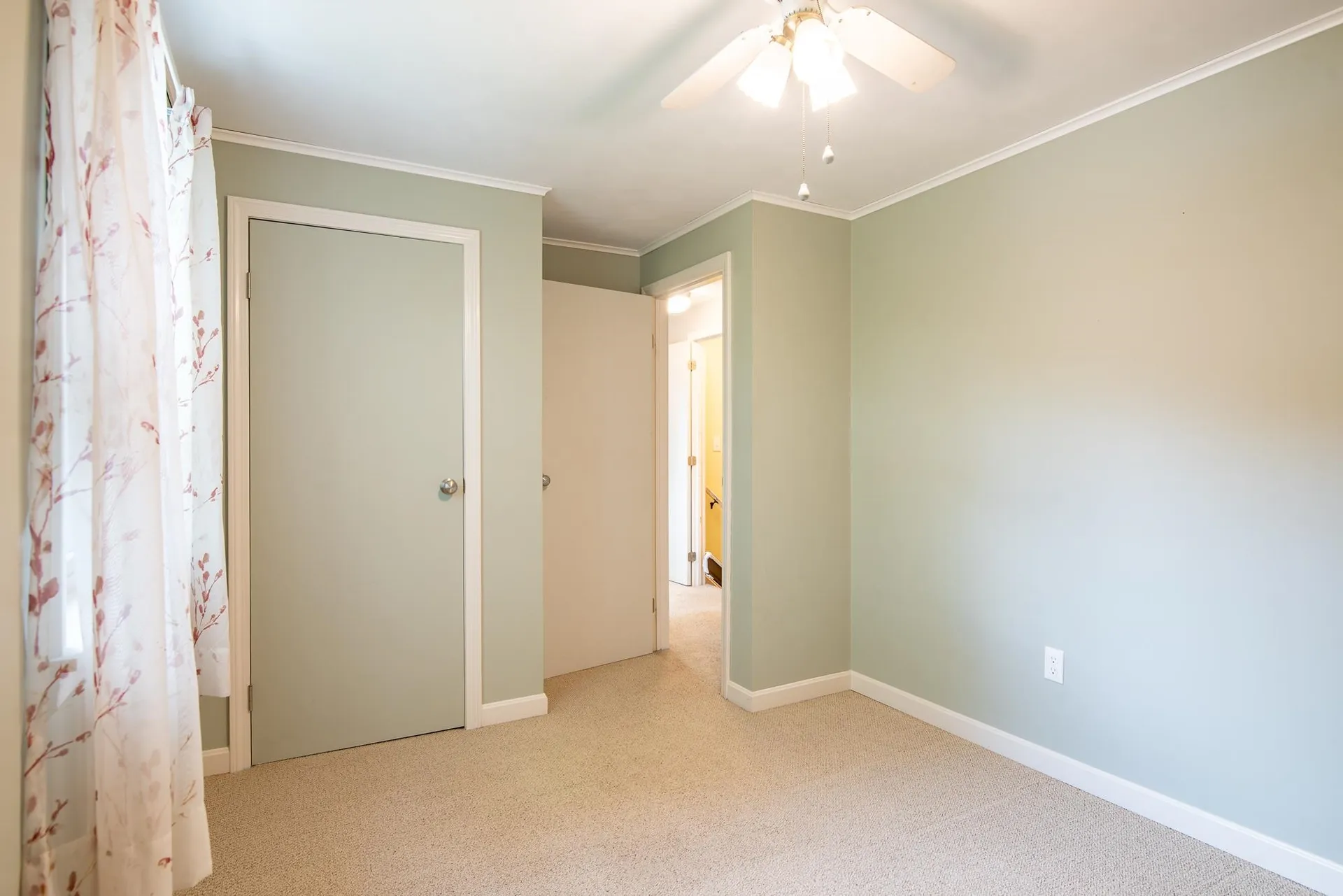 477 Stockdale Circle Rollinsford NH 03869