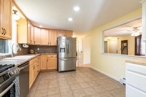 477 Stockdale Circle Rollinsford NH 03869