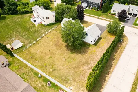 477 Stockdale Circle Rollinsford NH 03869