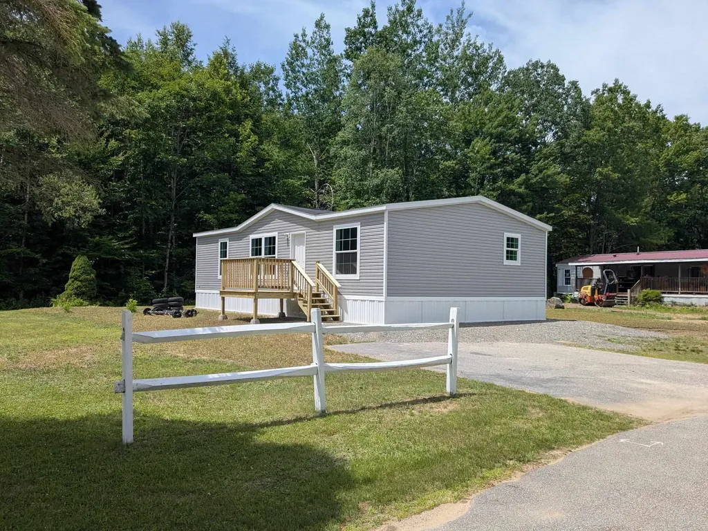 9 Valley Drive Belmont NH 03220
