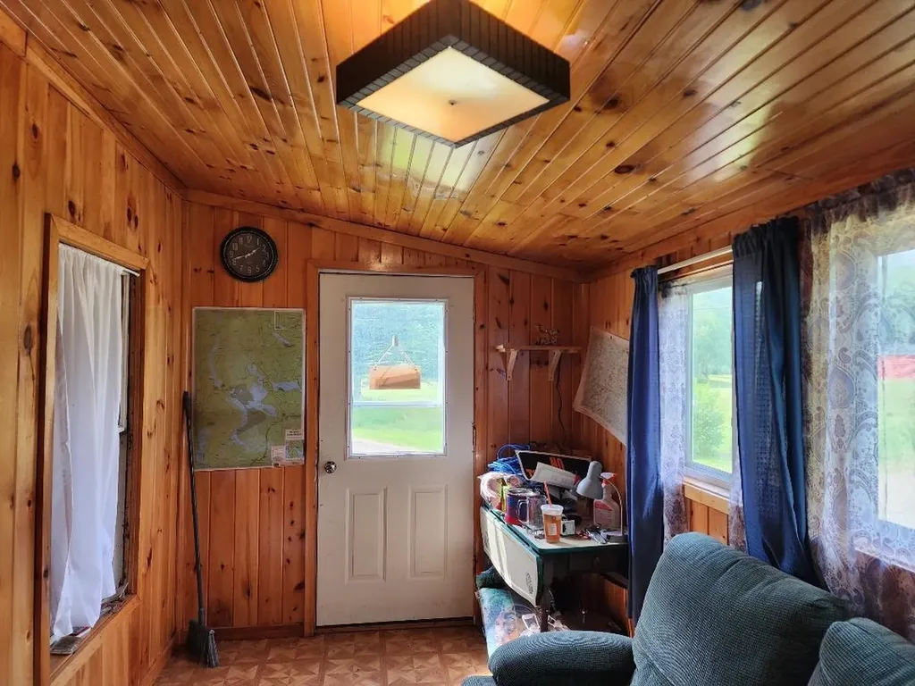 24 Braggs Bay Road Errol NH 03579