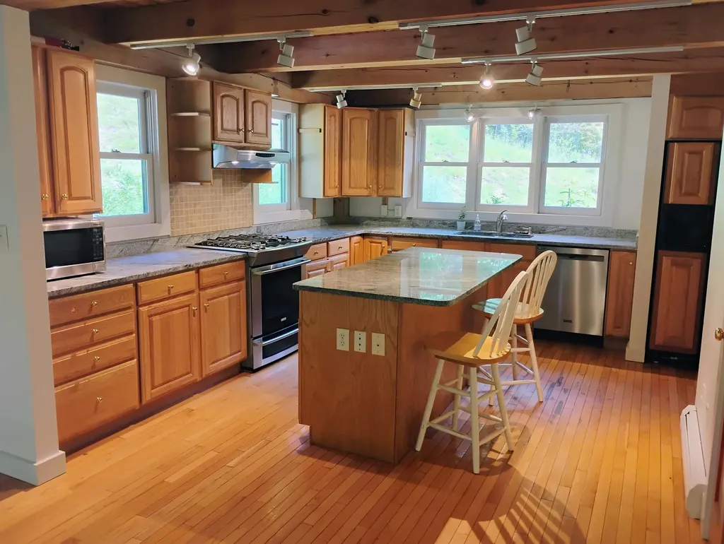 160 Akley Road Brattleboro VT 05301